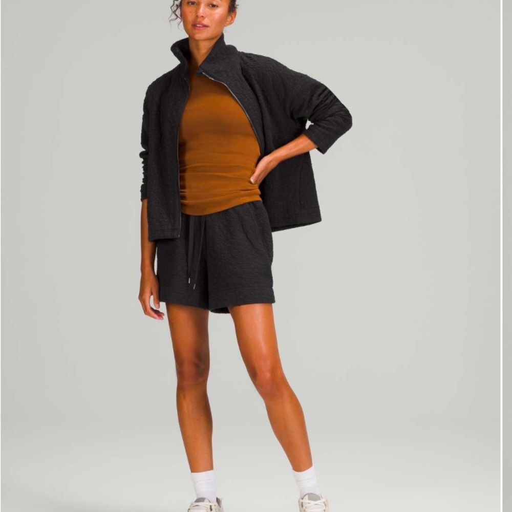 NWT Lululemon Rippled Full Zip jacket - Picture 2 of 6